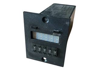 Licznik impulsów Kübler 1.325D.3/1d2dE1 NPN – 220V AC
