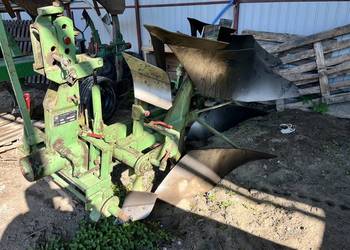 Pług 2 skibowy obrotowy