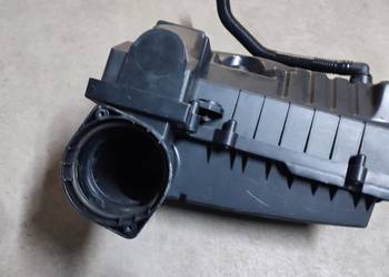 OBUDOWA FILTRA POWIETRZA Z NOWYM FILTREM  AUDI VW