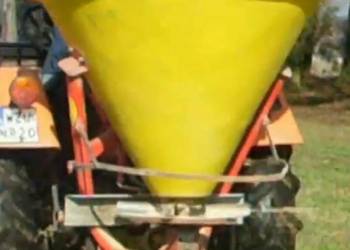 Rozsiewacz nawozów lejek JARMET