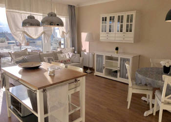 Wyjątkowa lokalizacja, 2 pokoje, Hala garażowa