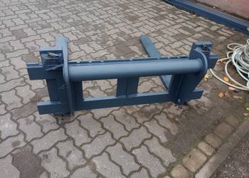 Paleciak ładowarki Manitou