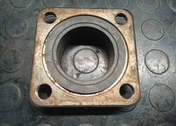 Mercedes w115 łącznik elastyczny gaźnika.