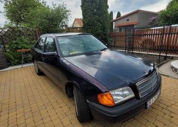 Mercedes C180 benzyna