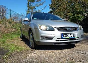 Ford Focus MK2 titanium 1.6 benzyna w super stanie full wyposażenie Ford Focus MK2 titanium 1.6 benzyna w super stanie full wyposażenie