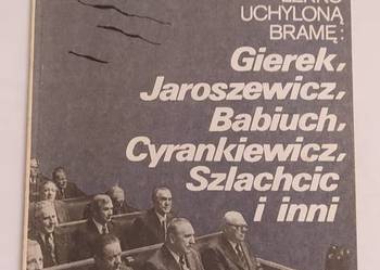 PRZEZ LEKKO UCHYLONĄ BRAMĘ – Marek Zieleniewski PRZEZ LEKKO UCHYLONĄ BRAMĘ – Marek Zieleniewski