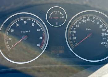 Opel Astra H 1.4 benzyna hatchback