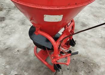 Rozsiewacz nawozów lejek