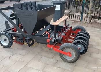 Sadzarka  dymka cebula czosnek bób warzywa