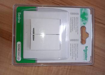 włącznik łącznik podwójny z podświetleniem Sedna firmy Schneider 250V