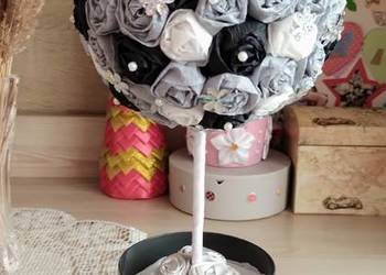 Srebrne drzewko stroik z różyczek na Dzień Babci - handmade