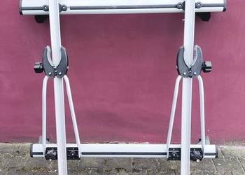 Belki na dach Cruz AIRO FIX aluminiowe + Bagażniki rowerowe Homar Alu 3 Fab