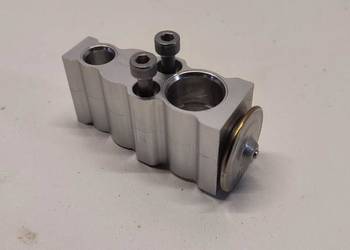 MAZDA 2 TOYOTA YARIS IV ZAWÓR ROZPRĘŻNY KLIMATYZACJI