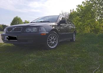 Volvo V40 1,8 B+G 2000r długie opłaty doinwestowane