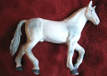 Koń - ogier rasy Lipicańskiej - Figurka - 10,5 x 13 x 3 cm