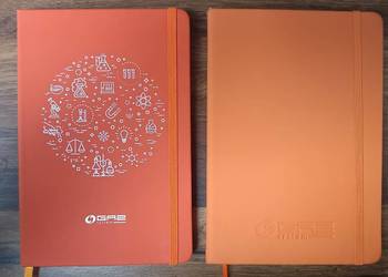 Notes notatnik brulion w linie A5 z twardą oprawą pomarańczowy z gumką