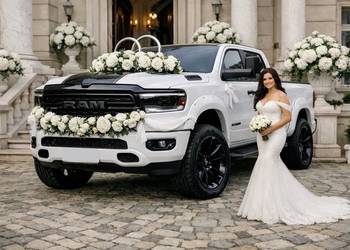 Ram 1500 2023 4x4 5,7 E-TORQUE 401KM 6,4" Nowy- Przebieg 4 tys km! LIFT 5c