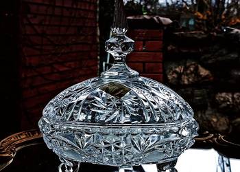 Piękna solidna bomboniera kryształowa sygnowana naklejką