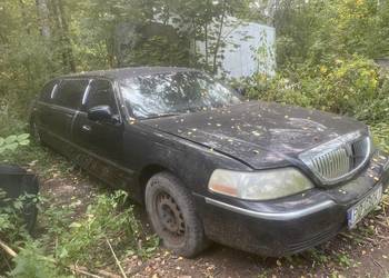 Lincoln town car