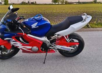 Honda CBR 600 F4 PC35