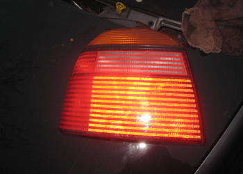 Lampa tylna lewa Volkswagen Golf III 91-97 SKF ładna