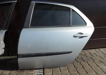 RENAULT LAGUNA 2 HB DRZWI LEWY TYŁ