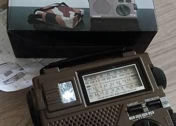 TECSUN GR-88 radioodbiornik globalny przenośny MW / SW / FM, latarka/dynamo