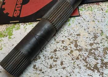 Wał podnośnika Zetor.