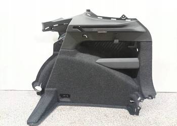 TAPICERKA BOCZEK PRAWY TYŁ BAGAŻNIKA 23R 658867428D Skoda Kamiq I (2019- )