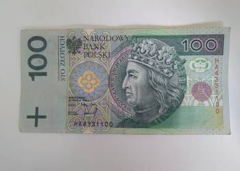 Unikatowy banknot 100zł o numerze HA4331100