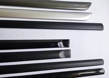 Listwa drzwi Toyota Corolla e12 listwa boczna ozdobna