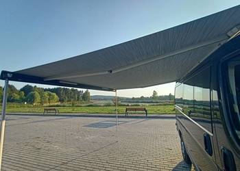 Markiza  Thule 375cm długość komplet uchwytów