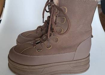 nowe buty śniegowce rozmiar 37 długość wkładki 23 cm brak metki