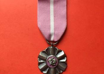 ( 723 ) Medal za Długoletnie Pożycie Małżeńskie