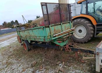 Sprzedam rozrzutnik obornika 4 tony