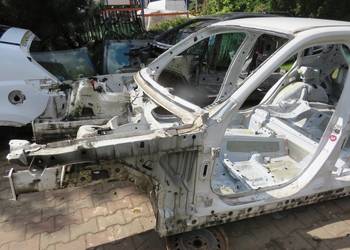 ĆWIARTKA PODŁUŻNICA LEWY PRZÓD BMW X1 E84