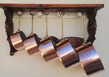 Miedziane garnki 5 sztuk i półeczka