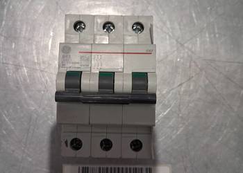Wyłącznik nadprądowy G63 B 63A/6kA 3P 674735 GE POWER