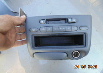 Radio radioodbiornik Toyota Yaris I 86120-52023