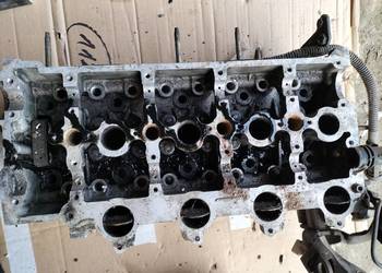 głowica silnika 2.2 HDI citroen C5 C8 peżot 607 807