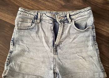Jeansowe krótkie spodenki, szorty