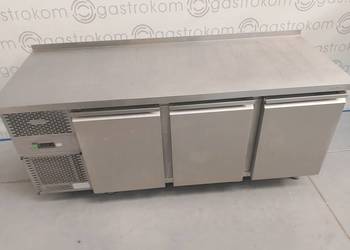 STÓŁ CHŁODNICZY 3-DRZWIOWY DM-94003-04
