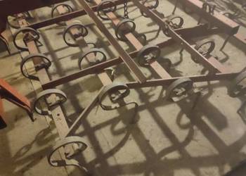 Sprzedam agregat uprawowy 2.8 z jednym wałkiem sprowadzony z Niemiec