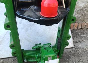 Mocowanie zaczepu rama ramka John Deere 390 konsola zaczep kulowy