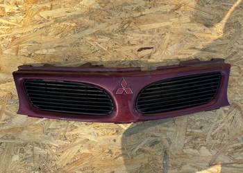 ATRAPA CHŁODNICY PRZOD GRILL ZNACZEK MITSUBISHI CARISMA m8944763