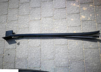 Honda Cr-v III 2008 listwa przy szybie przód lewa lub pra... Honda Cr-v III 2008 listwa przy szybie przód lewa lub pra...