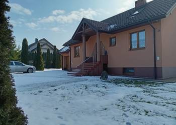 Dom z całym umeblowaniem