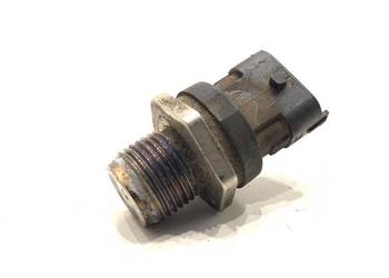 CZUJNIK CIŚNIENIA PALIWA OPEL ZAFIRA B 1.9 120KM 05-19 MANOMETR