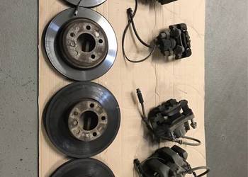 Zaciski hamulcowe i tarcze komplet BMW F30, F20