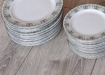 zestaw 12 talerzy obiadowych i 12 talerzyków deserowychchiński z czasów PRL